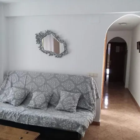 Benidorm- Piscina Y Parking