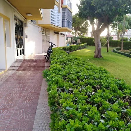 Benidorm- Piscina Y Parking * Benidorm